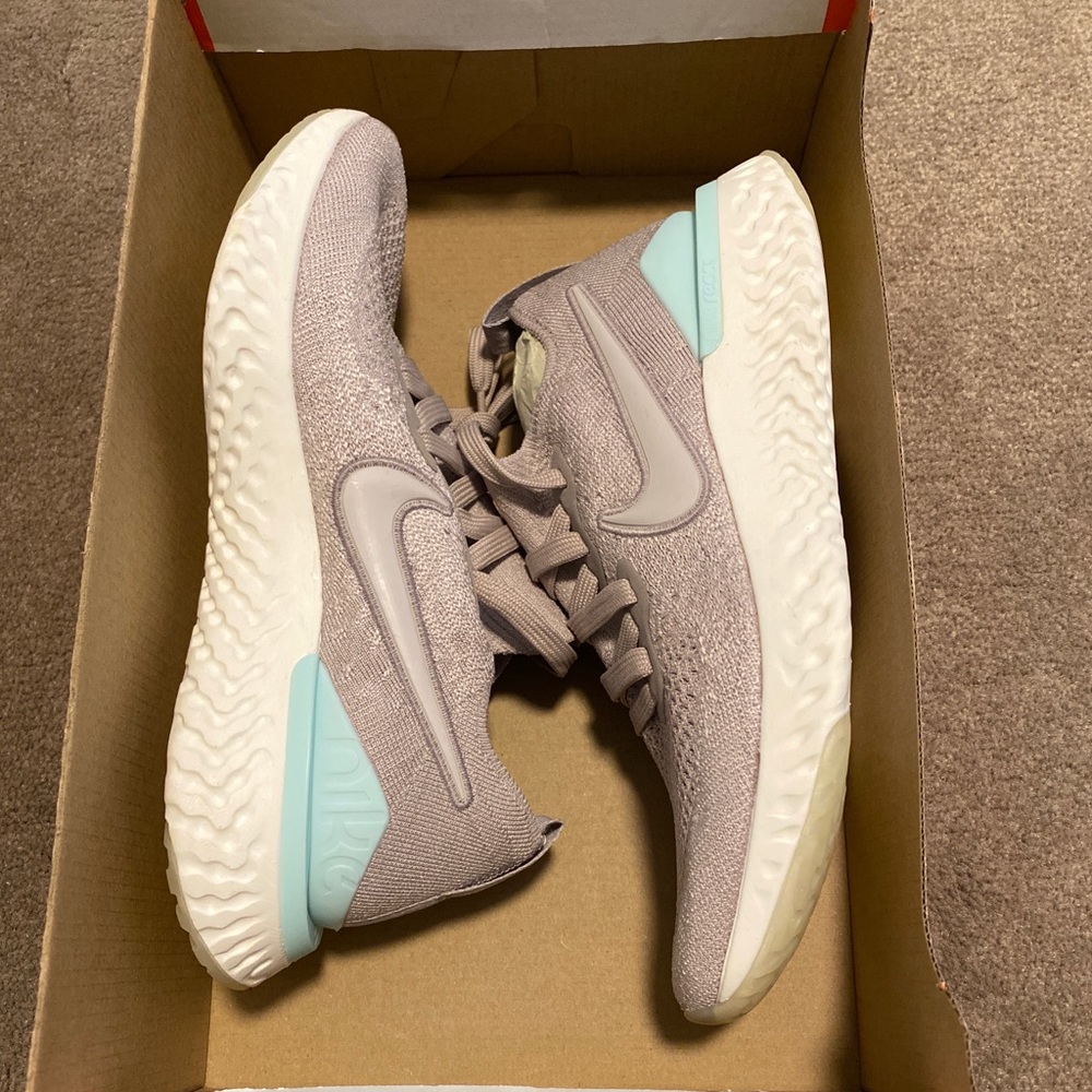 Women’s Nike Epic React 2 Sz. 7.5 **BRAND NEW**